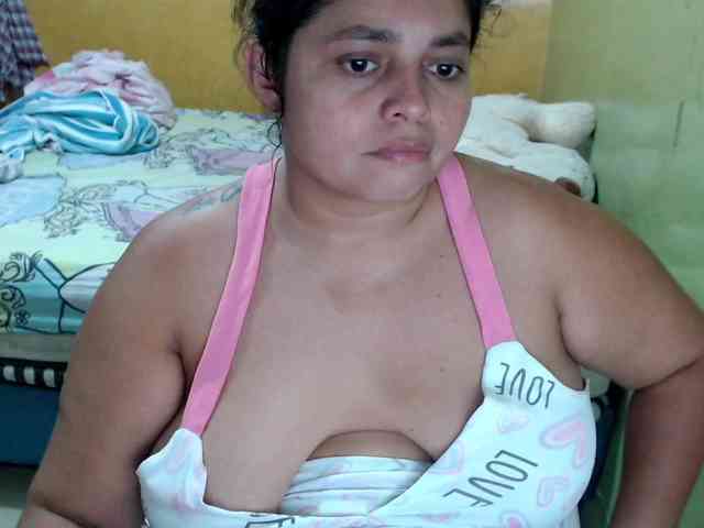 mia-naughty webcam