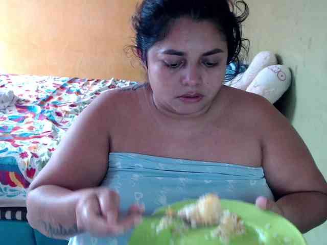 mia-naughty webcam