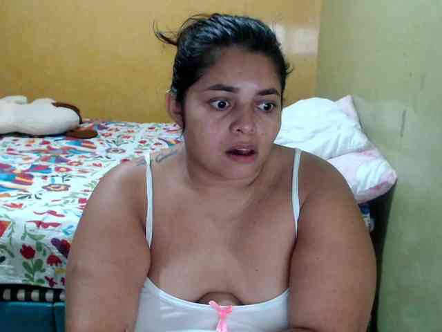 mia-naughty webcam
