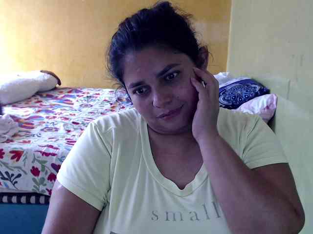 mia-naughty webcam