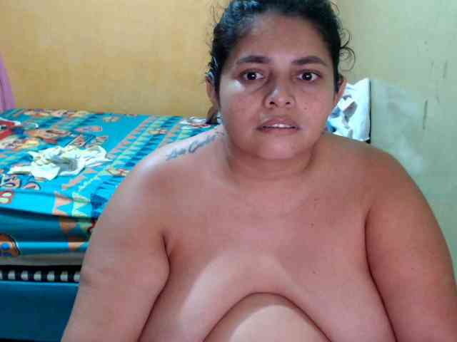 mia-naughty webcam