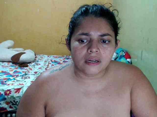 mia-naughty webcam