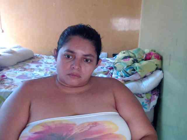 mia-naughty webcam