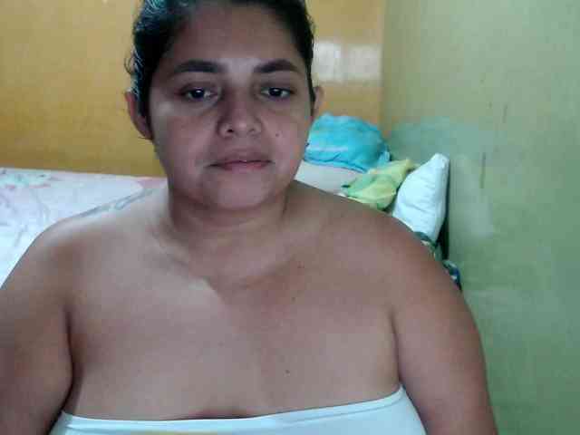 mia-naughty webcam