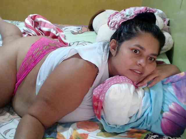mia-naughty webcam