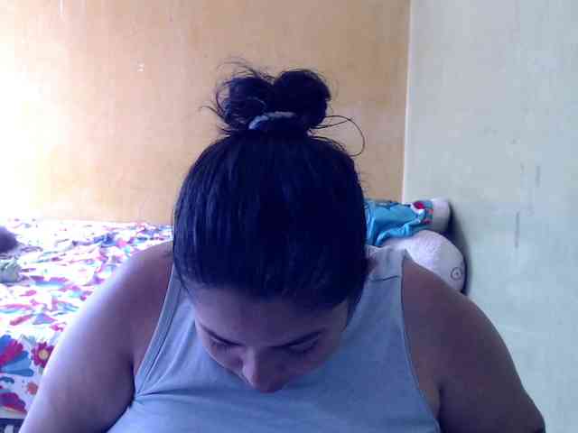 mia-naughty webcam