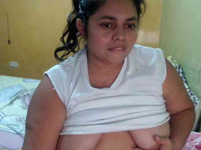 mia-naughty webcam