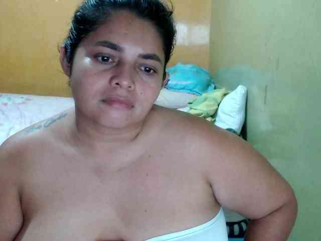 mia-naughty webcam