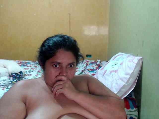 mia-naughty webcam