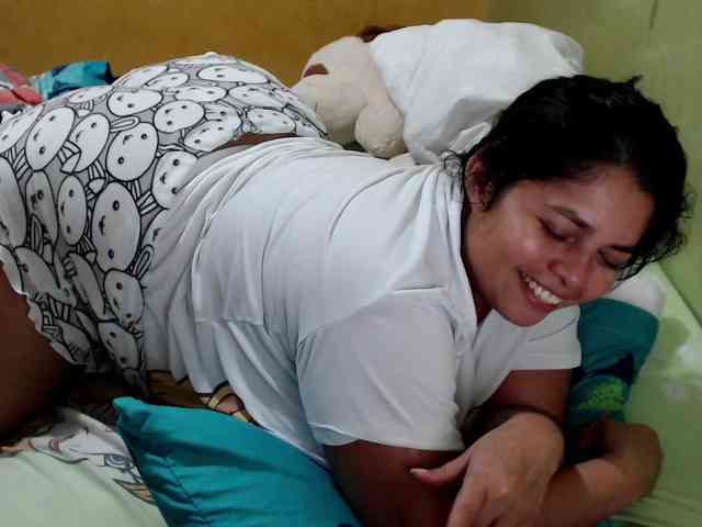 mia-naughty webcam