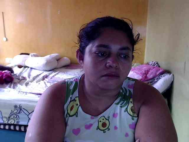 mia-naughty webcam