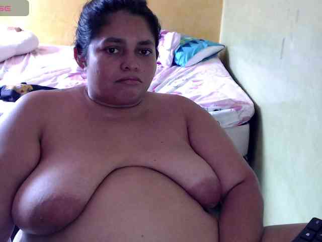 mia-naughty webcam