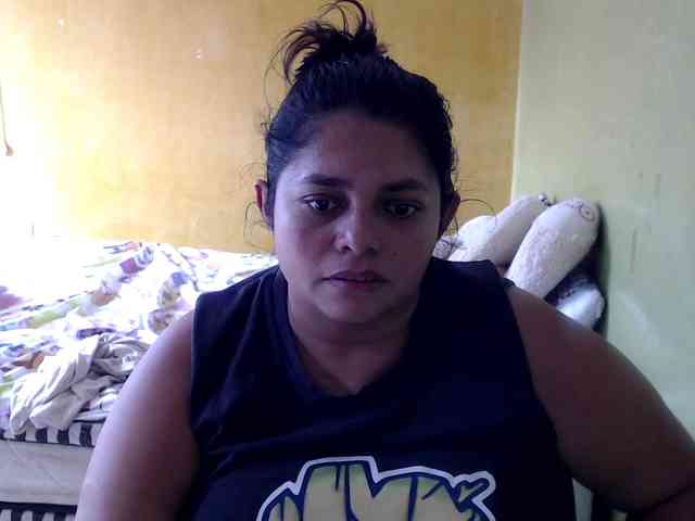 mia-naughty webcam