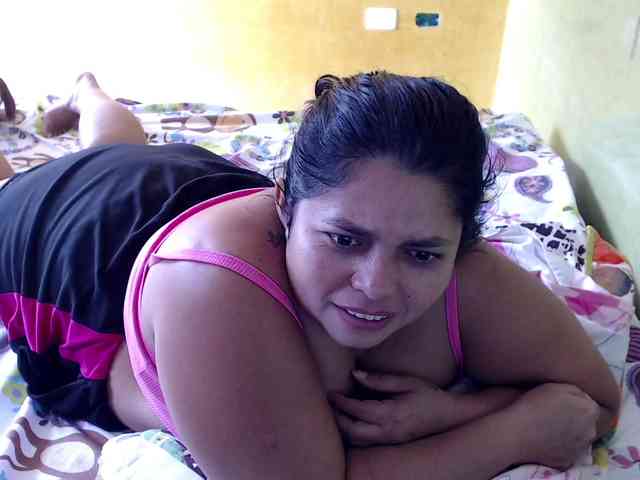 mia-naughty webcam