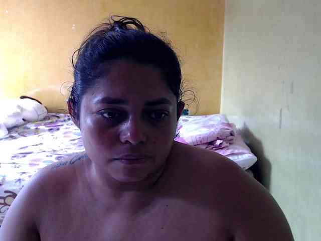 mia-naughty webcam
