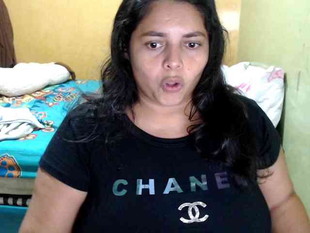 mia-naughty webcam