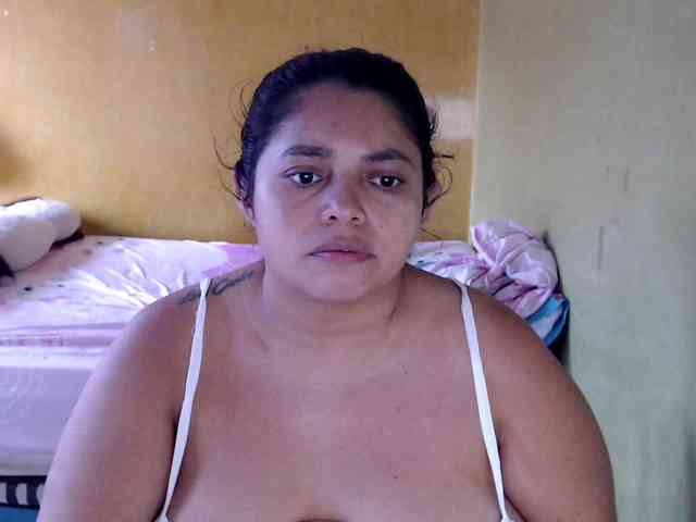 mia-naughty webcam
