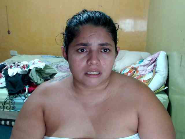 mia-naughty webcam