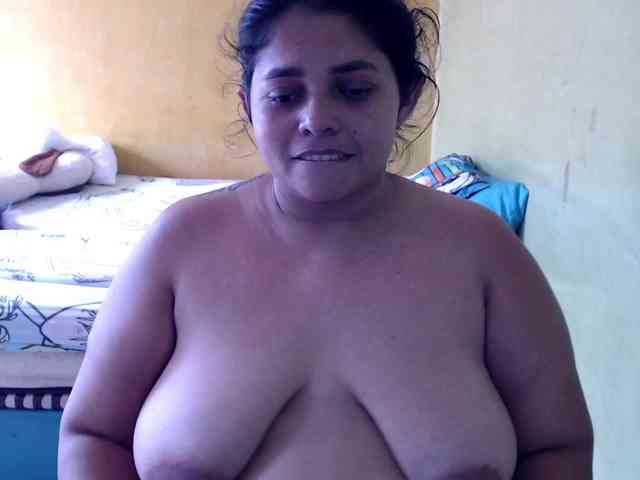 mia-naughty webcam