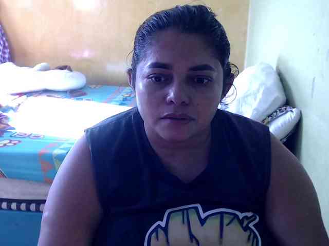 mia-naughty webcam