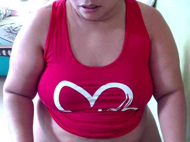 mia-naughty webcam