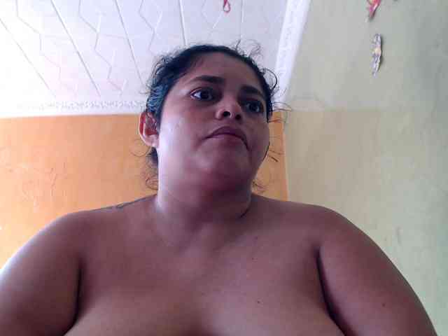 mia-naughty webcam
