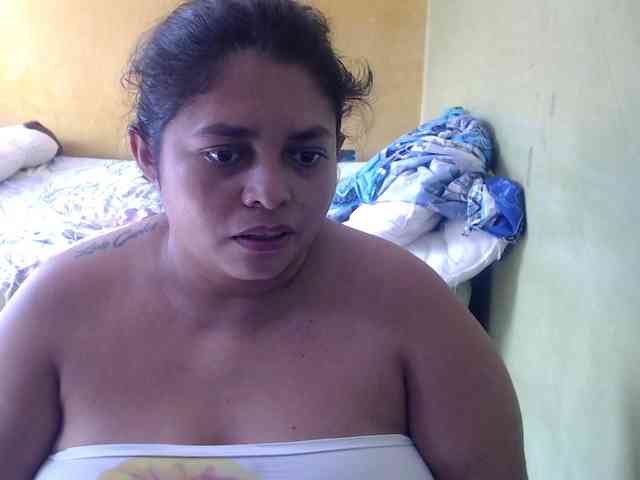 mia-naughty webcam