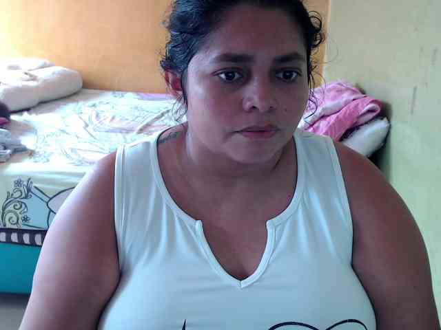 mia-naughty webcam