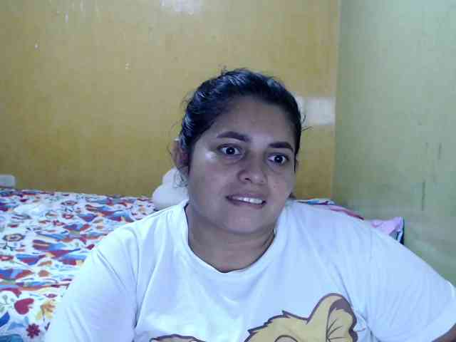 mia-naughty webcam