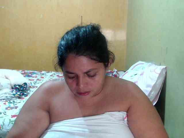 mia-naughty webcam