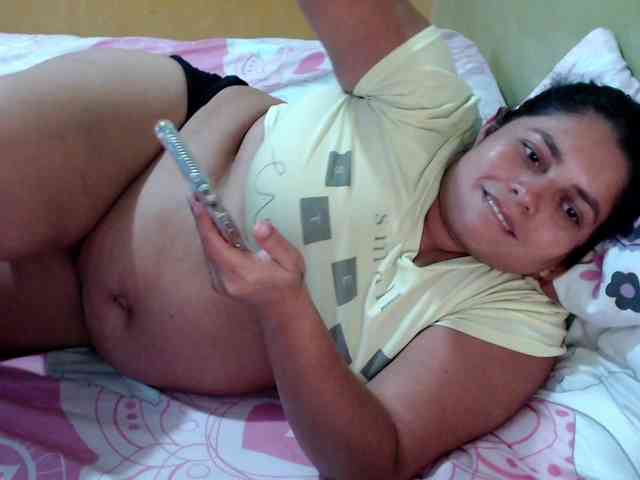 mia-naughty webcam