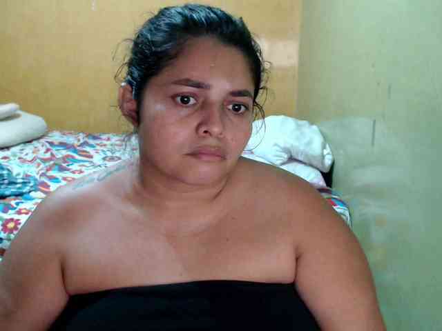 mia-naughty webcam