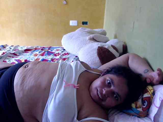 mia-naughty webcam