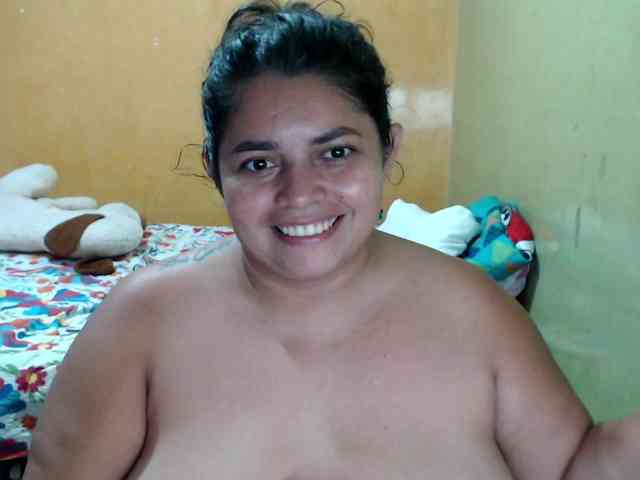 mia-naughty webcam