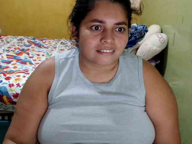 mia-naughty webcam