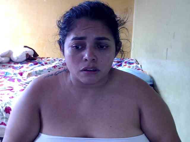 mia-naughty webcam