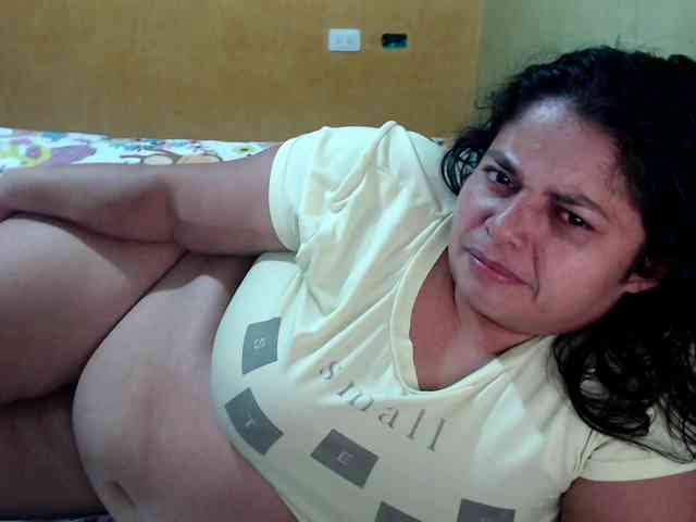 mia-naughty webcam