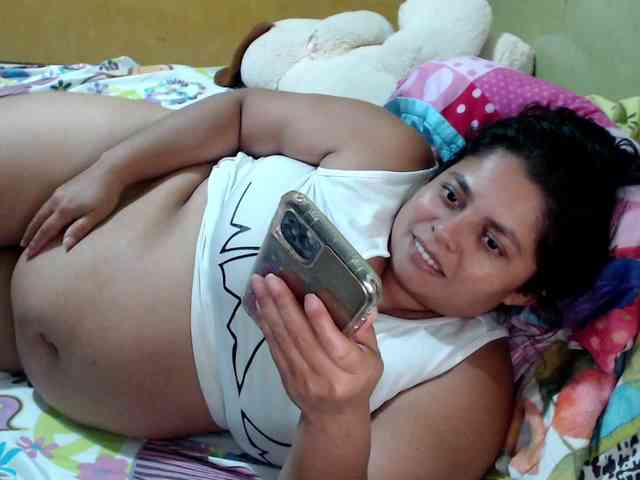 mia-naughty webcam