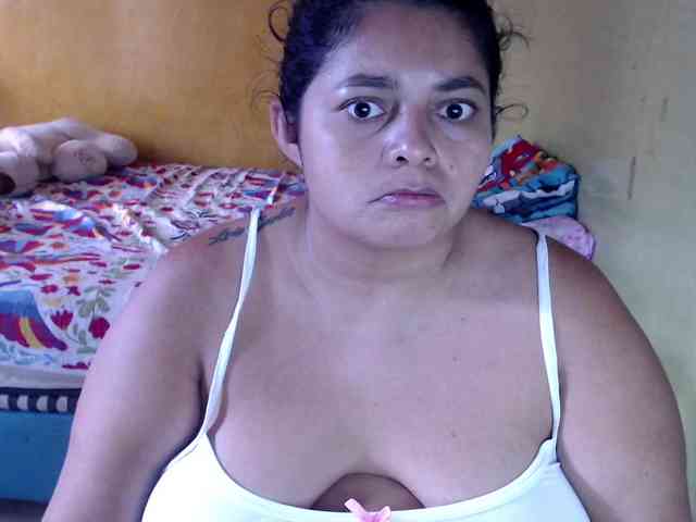 mia-naughty webcam