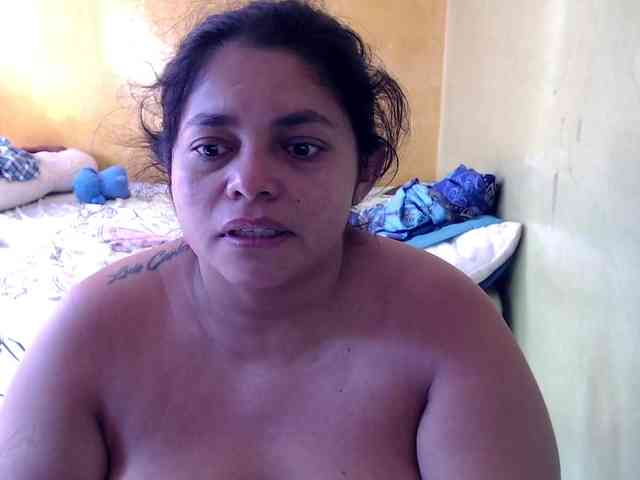 mia-naughty webcam