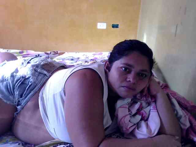 mia-naughty webcam