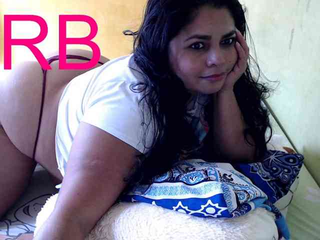 mia-naughty webcam