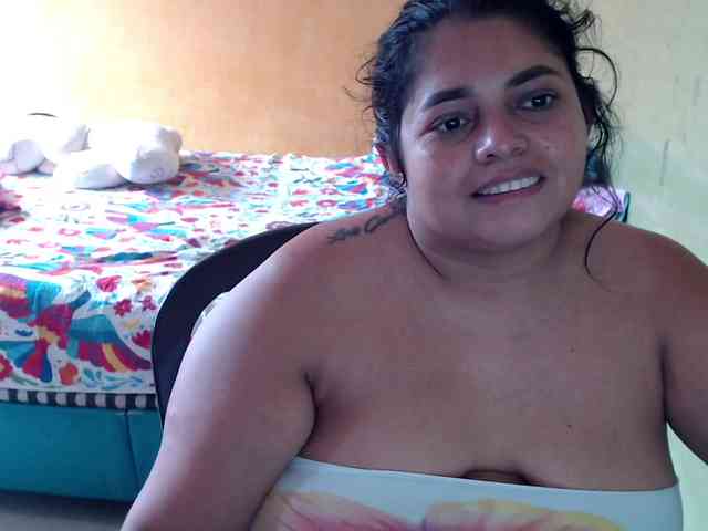 mia-naughty webcam