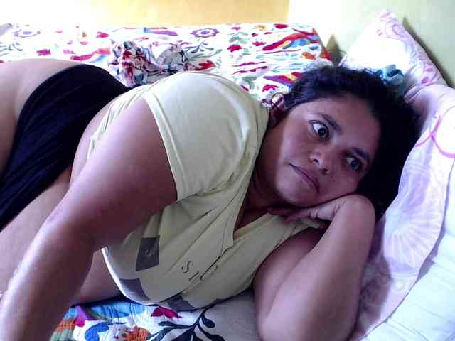 mia-naughty webcam