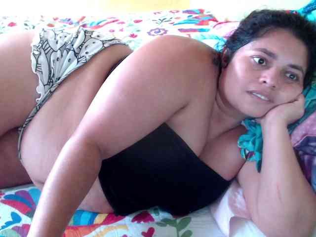 mia-naughty webcam