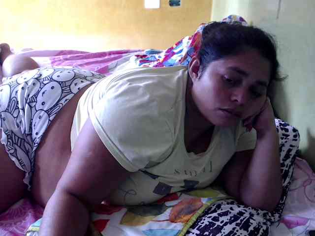 mia-naughty webcam