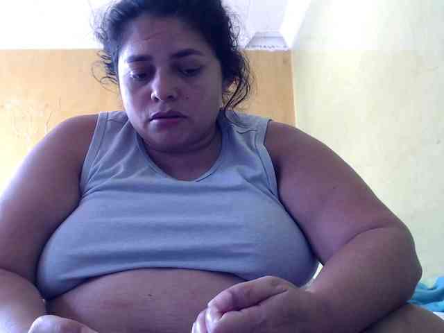 mia-naughty webcam