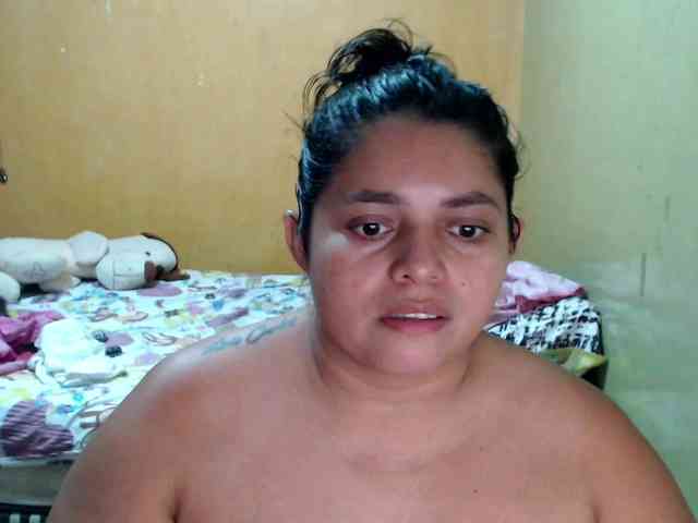 mia-naughty webcam