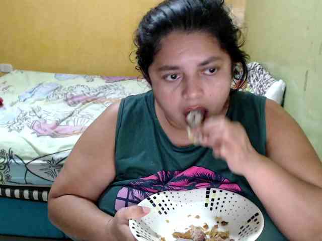 mia-naughty webcam