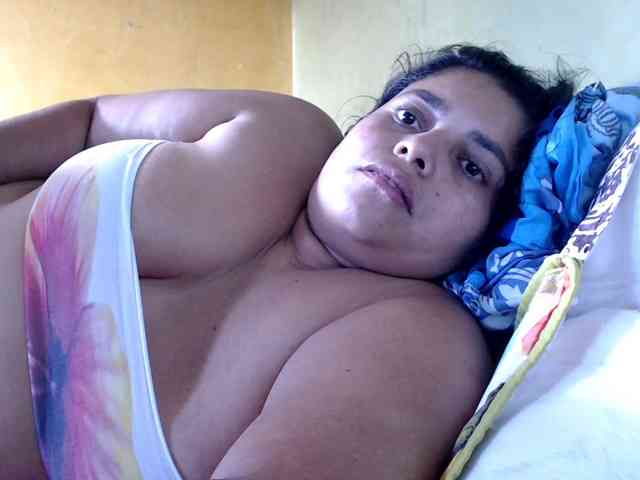 Modella: mia-naughty